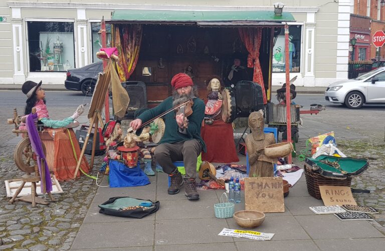Local fiddle player